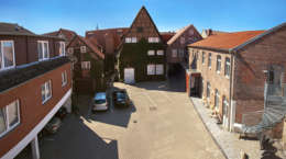 Group of several buildings in the heart of Lüneburg's centre.
